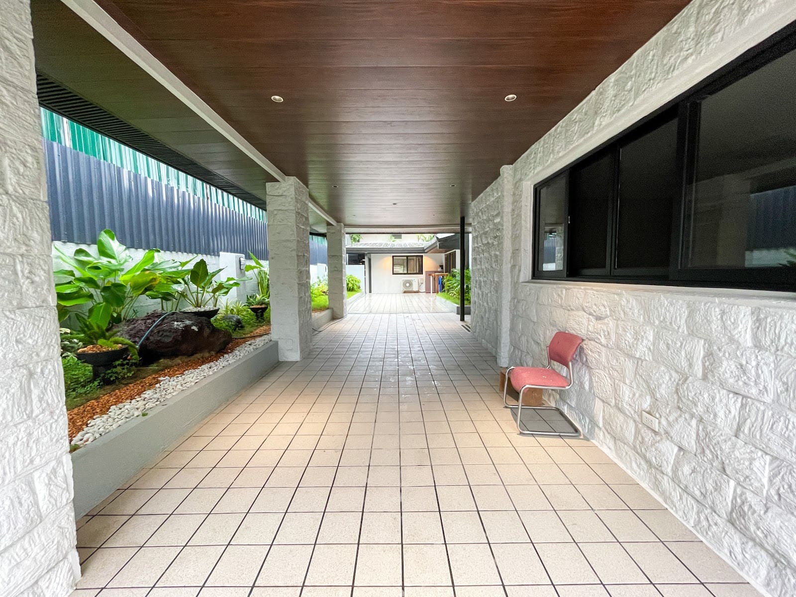3 bedroom house for rent in Bel-Air Village, Makati, photo 2