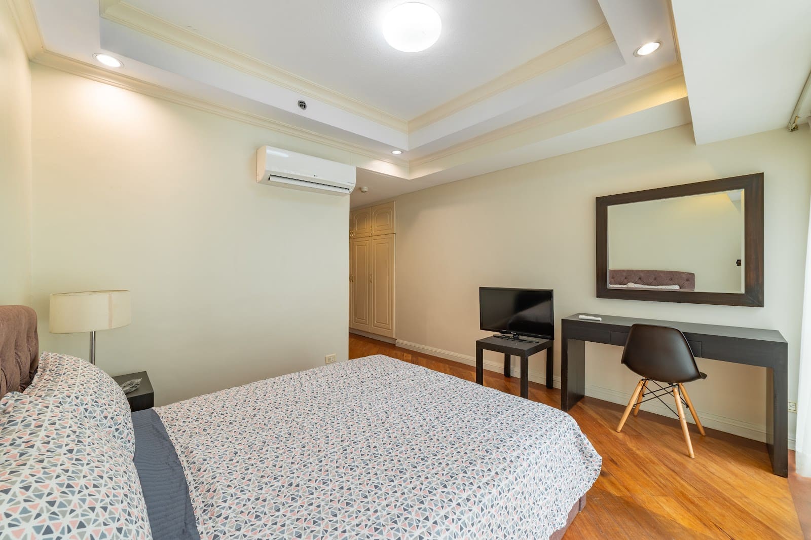2 bedroom condo for sale in Forbes Tower, Makati CBD, photo 10