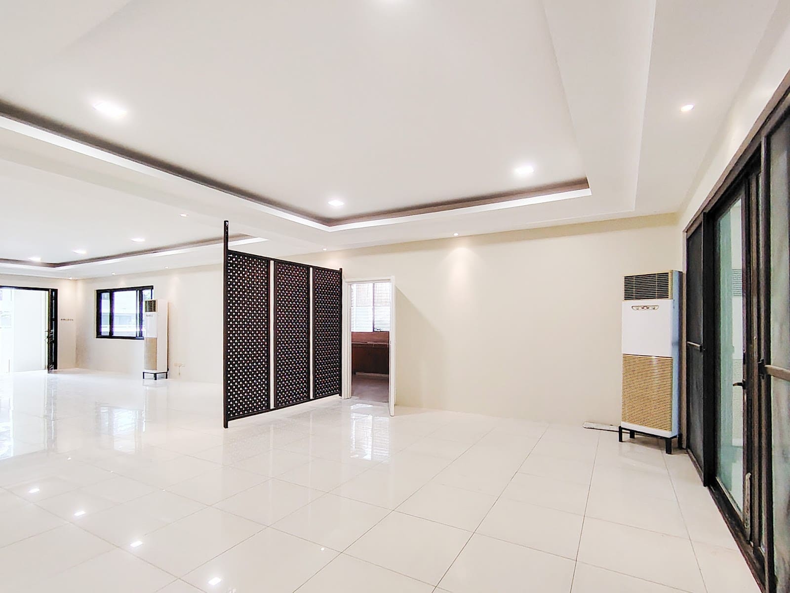 4 bedroom house for rent in Magallanes Village, Makati, photo 8