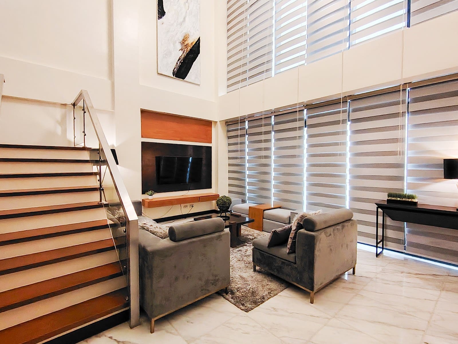 3 bedroom condo for rent in St. Moritz Private Estates, BGC, photo 1